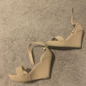 Top moda tan wedges